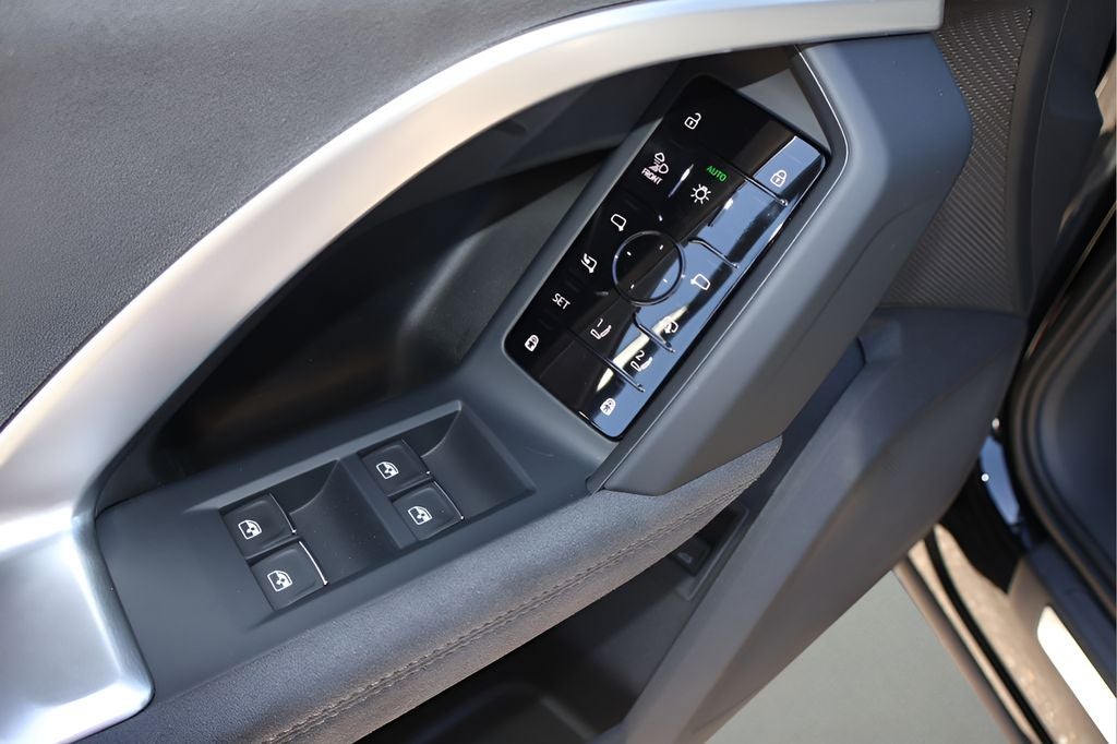 2026 Audi SQ5 Premium Plus quattro