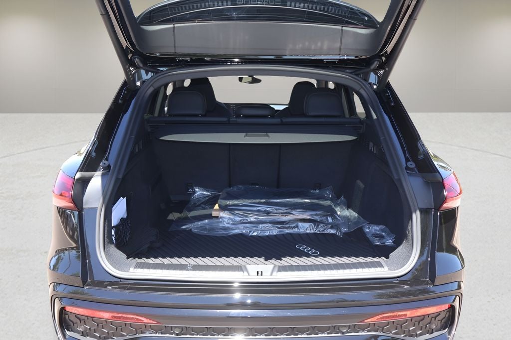 2026 Audi SQ5 Premium Plus quattro