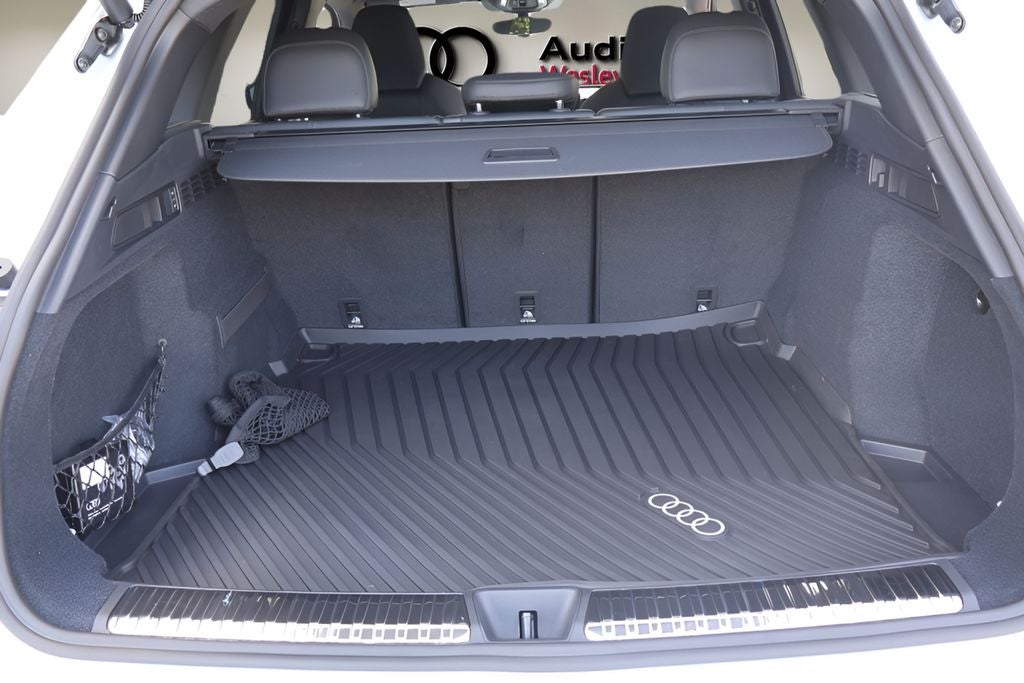 2026 Audi SQ5 Premium Plus quattro
