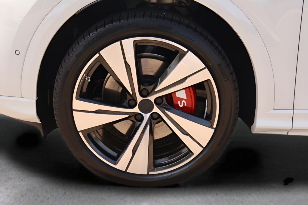 2026 Audi SQ5 Premium Plus quattro