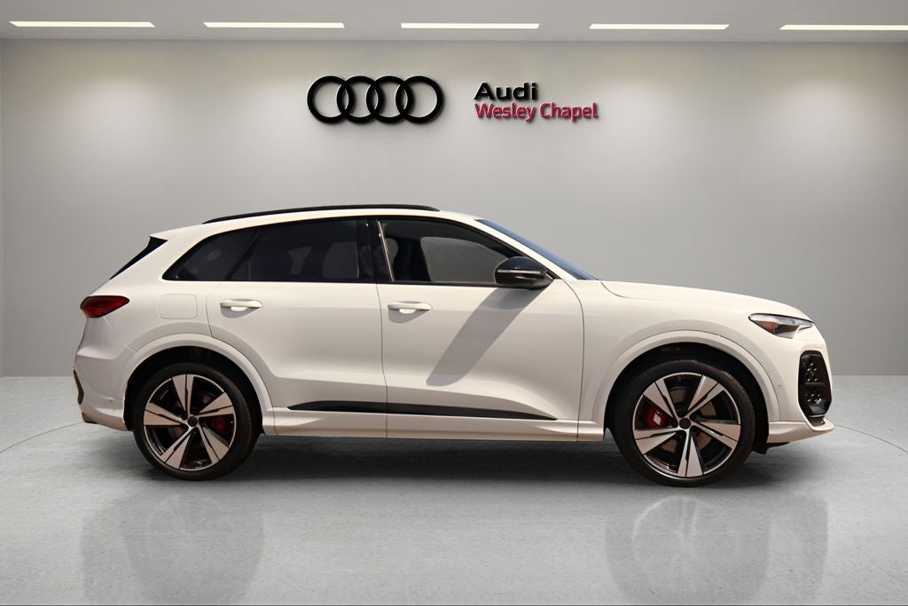 2026 Audi SQ5 Premium Plus quattro