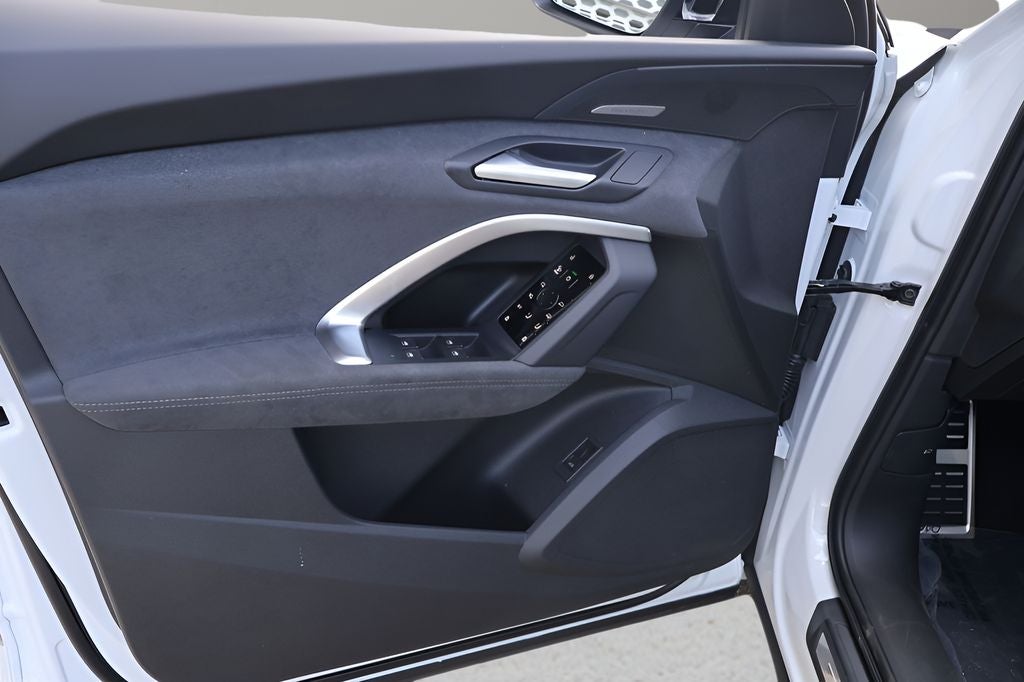 2026 Audi SQ5 Premium Plus quattro