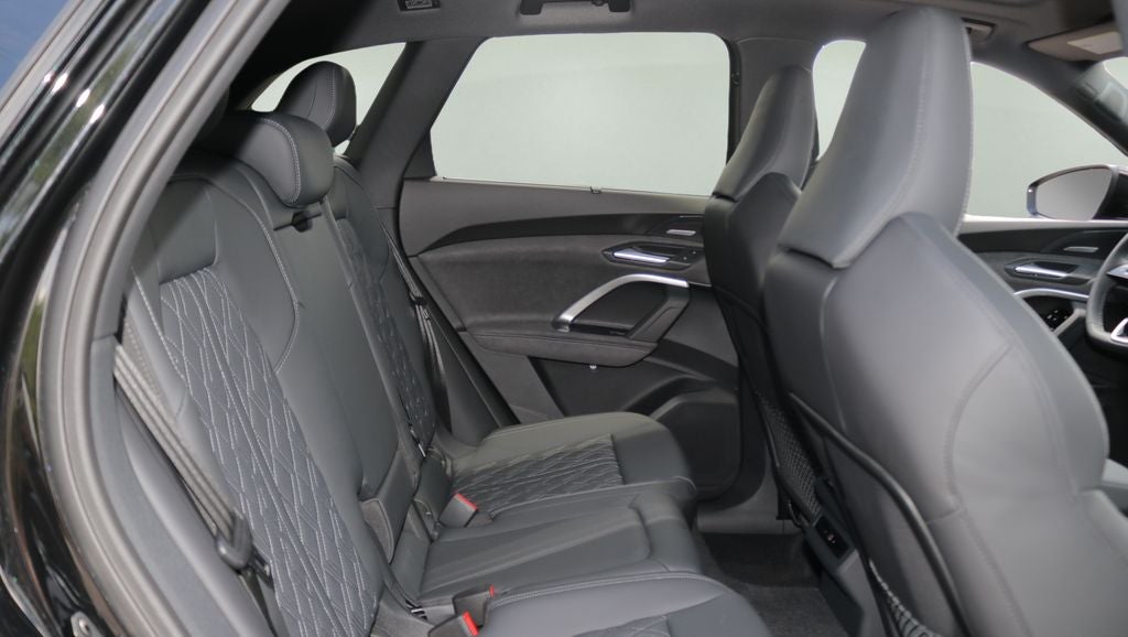 2026 Audi SQ5 Premium Plus quattro