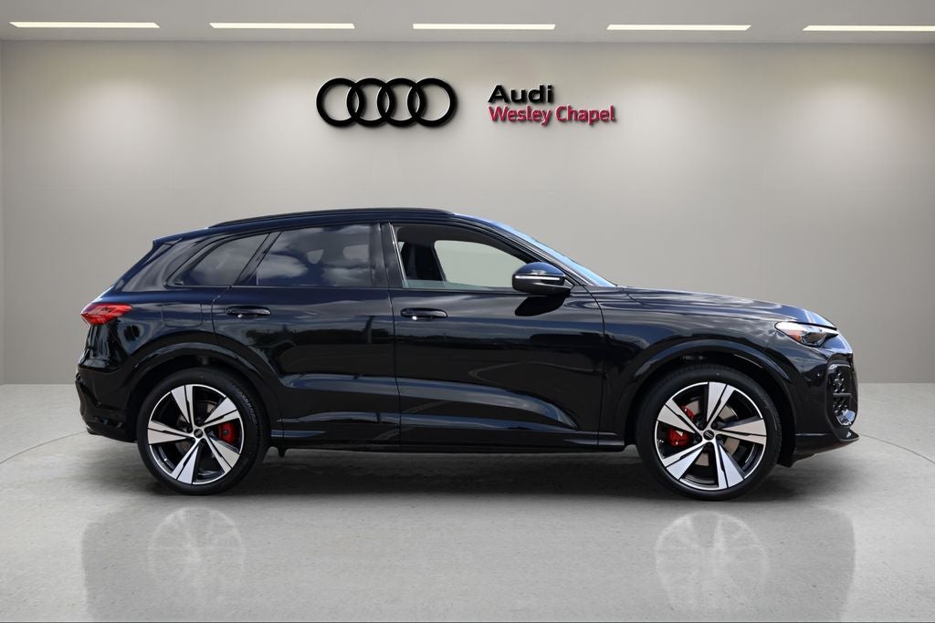2026 Audi SQ5 Premium Plus quattro