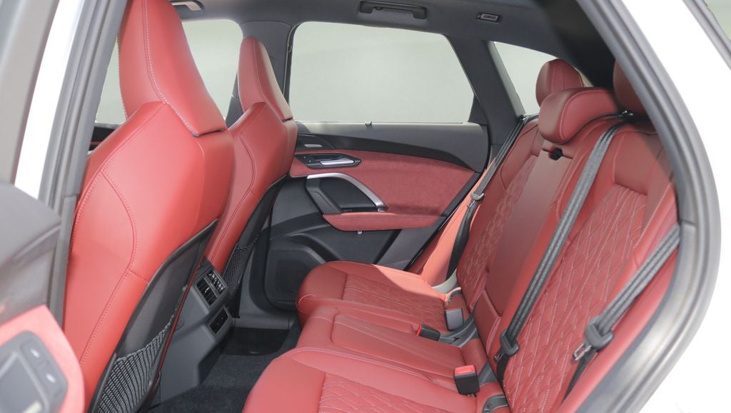 2026 Audi SQ5 Premium Plus quattro
