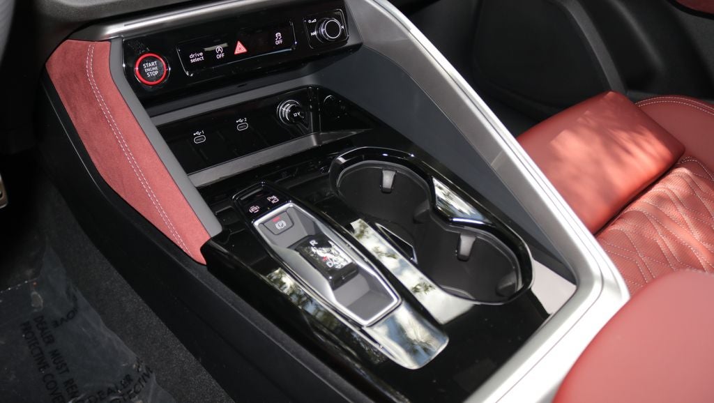 2026 Audi SQ5 Premium Plus quattro