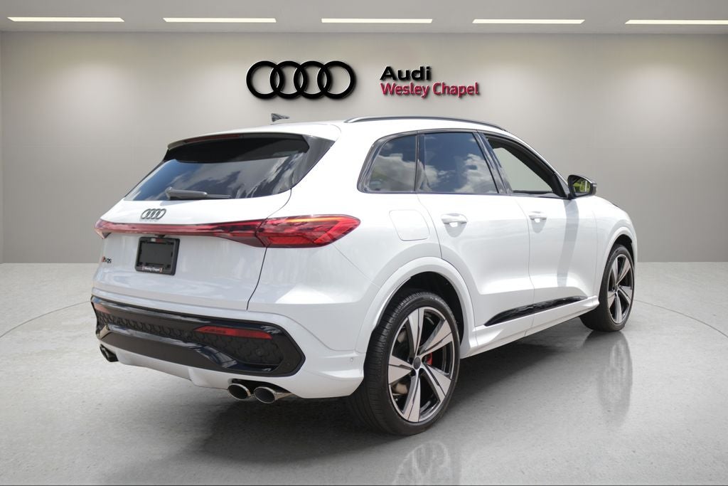 2026 Audi SQ5 Premium Plus quattro