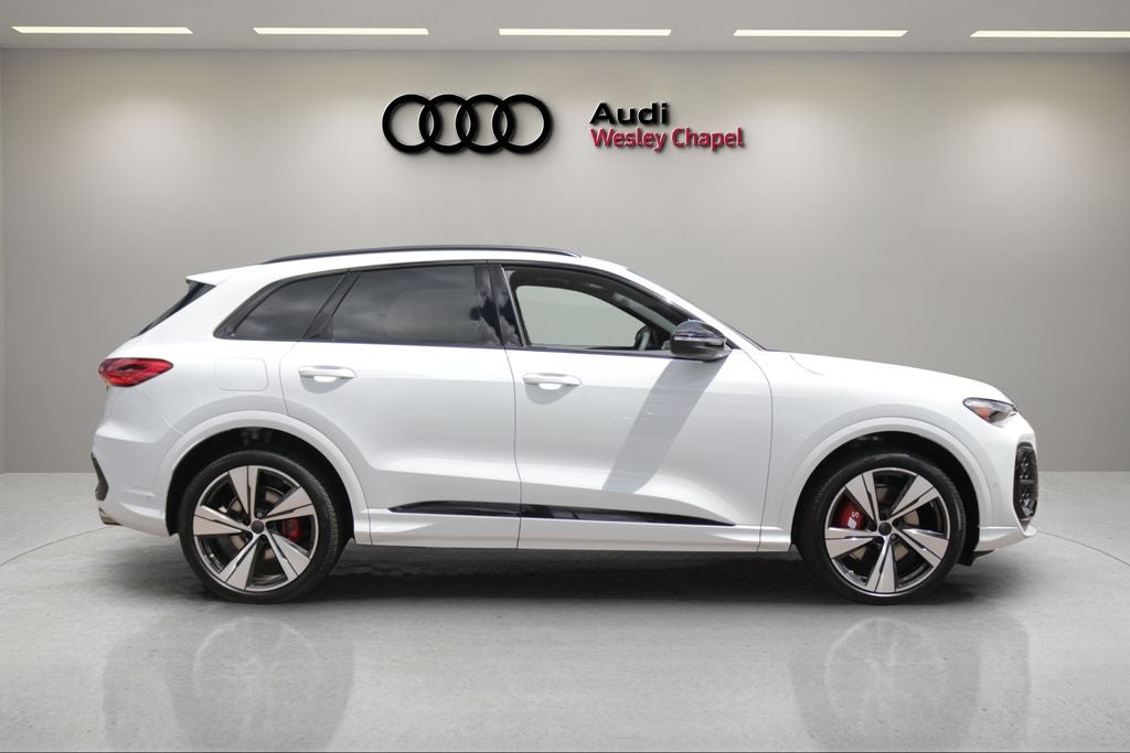 2026 Audi SQ5 Premium Plus quattro