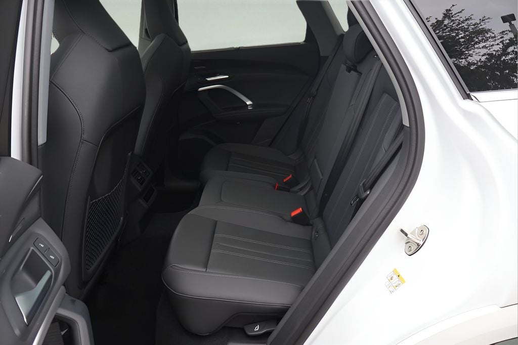 2026 Audi Q5 2.0T Premium Plus quattro