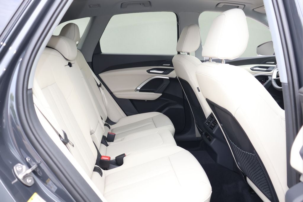2026 Audi Q5 2.0T Premium Plus quattro