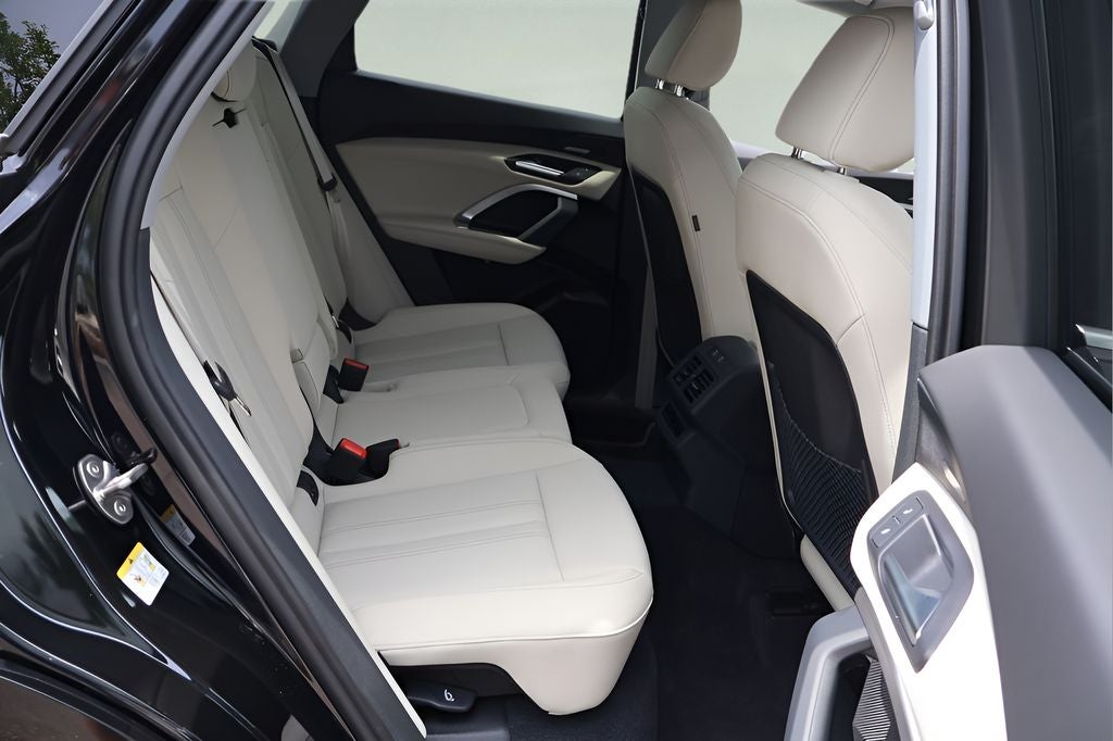 2026 Audi Q5 2.0T Premium Plus quattro