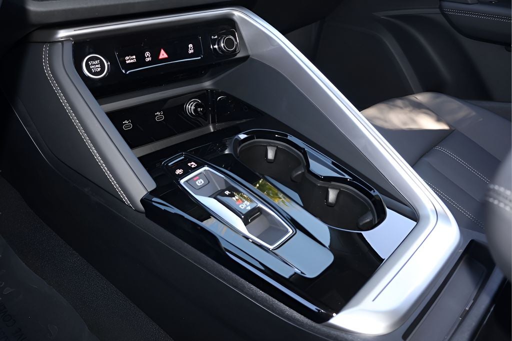 2026 Audi Q5 2.0T Premium Plus quattro