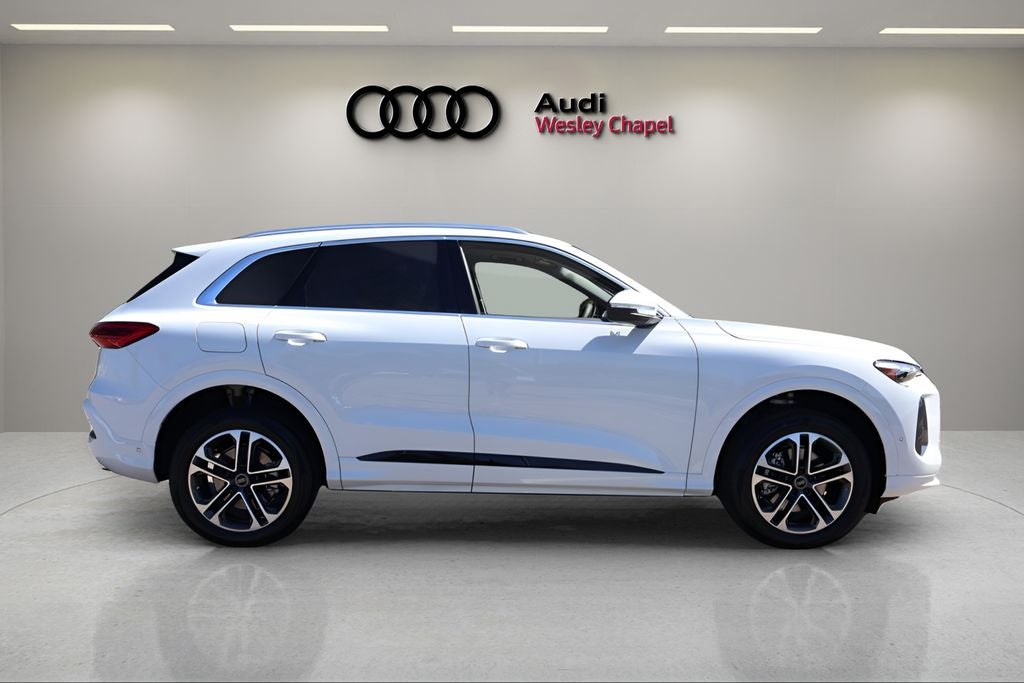 2026 Audi Q5 2.0T Premium Plus quattro