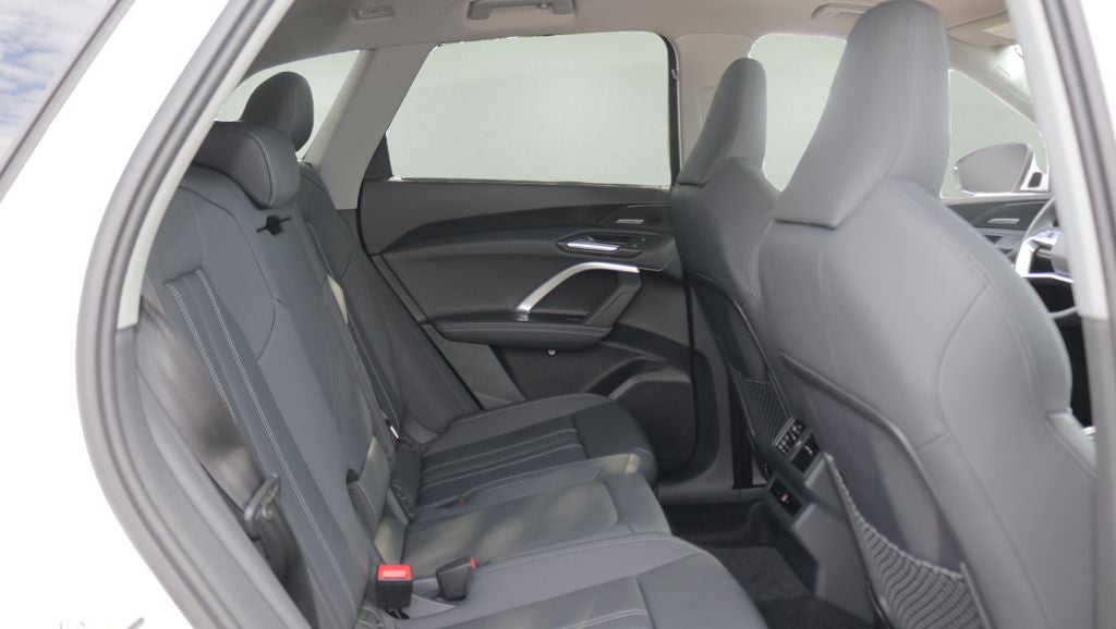 2026 Audi Q5 2.0T Premium Plus quattro