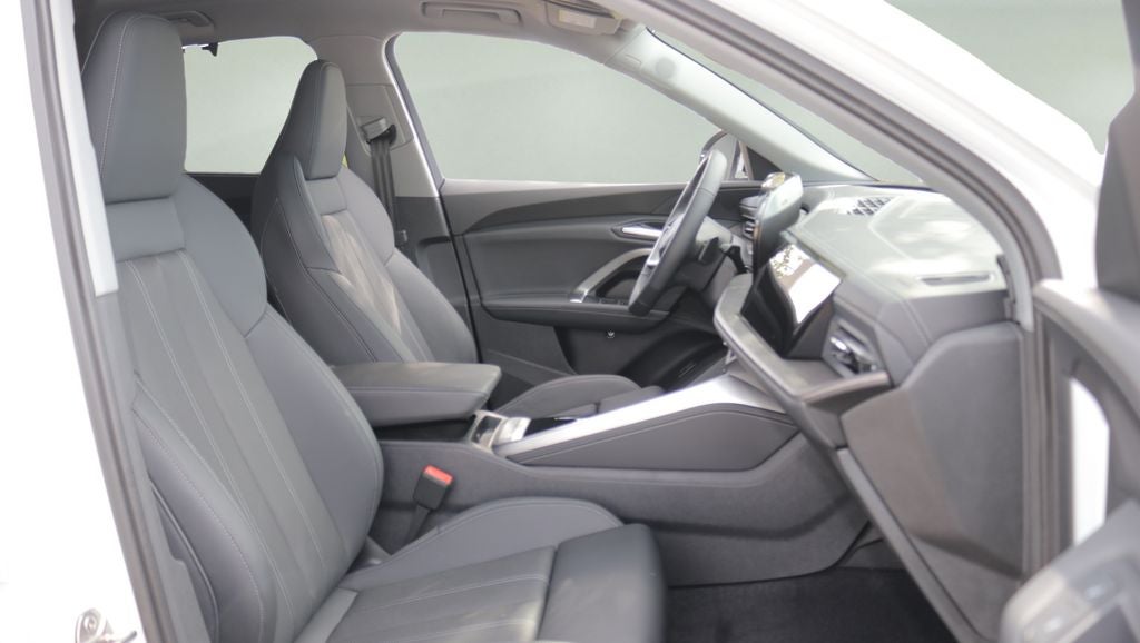 2026 Audi Q5 2.0T Premium Plus quattro