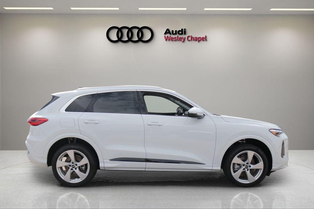 2026 Audi Q5 2.0T Premium Plus quattro