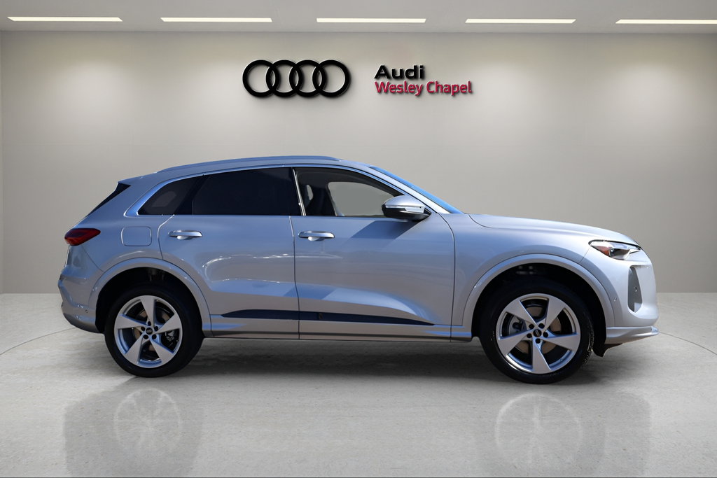 2026 Audi Q5 2.0T Premium Plus quattro