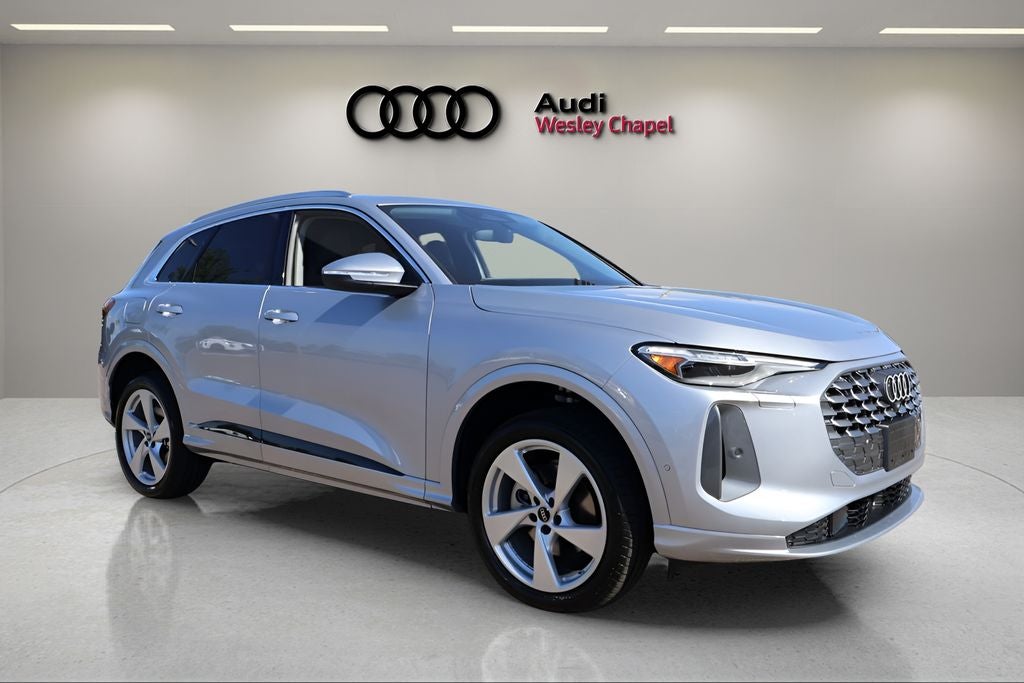 2026 Audi Q5 2.0T Premium Plus quattro