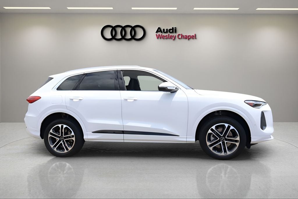2026 Audi Q5 2.0T Premium Plus quattro