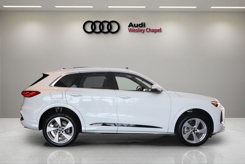 2026 Audi Q5 2.0T Premium Plus quattro