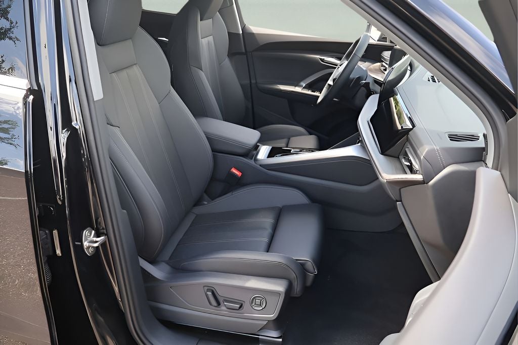 2026 Audi Q5 2.0T Premium Plus quattro