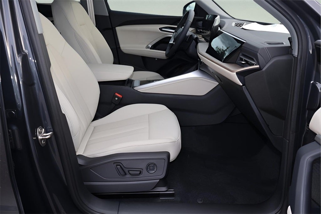 2025 Audi Q5 2.0T Premium Plus quattro