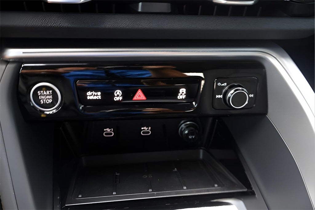 2025 Audi Q5 2.0T Premium Plus quattro