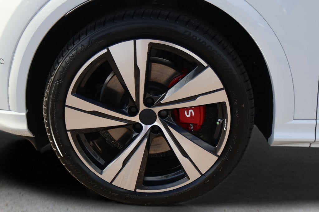 2026 Audi SQ5 Prestige quattro