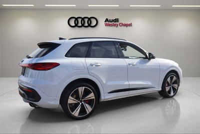 2026 Audi SQ5 Prestige quattro