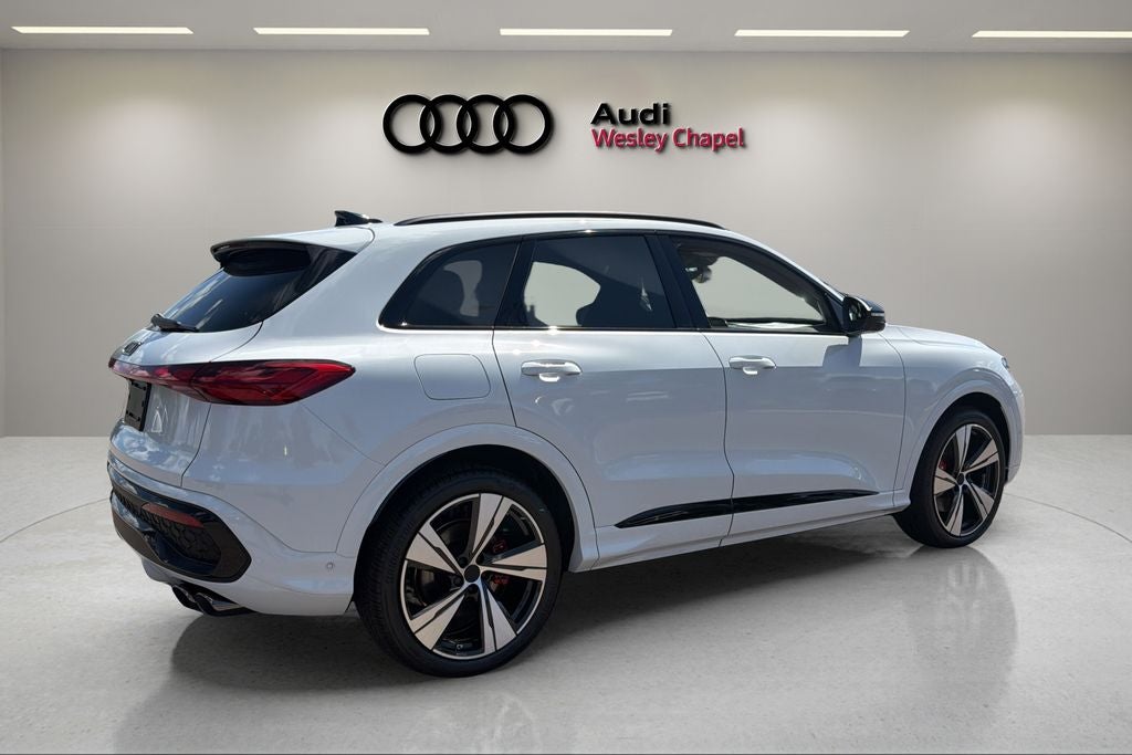 2026 Audi SQ5 Prestige quattro
