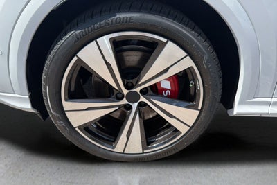 2026 Audi SQ5 Prestige quattro