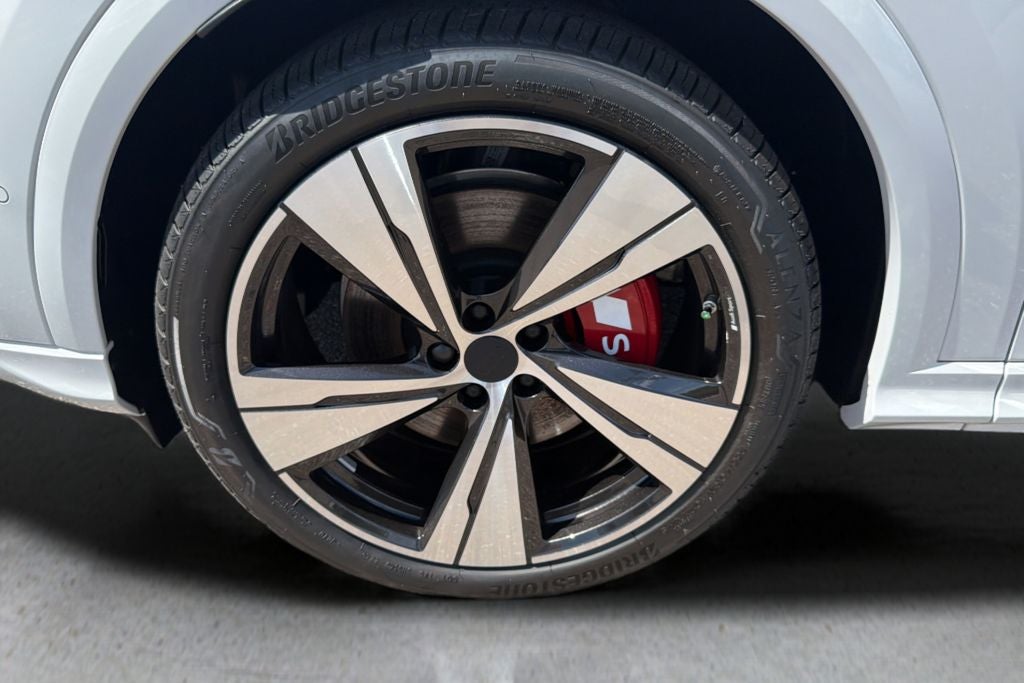 2026 Audi SQ5 Prestige quattro