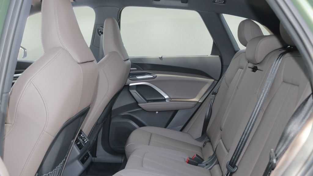 2026 Audi Q5 2.0T Premium Plus quattro
