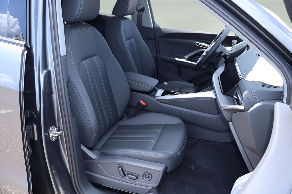 2026 Audi Q5 2.0T Premium Plus quattro