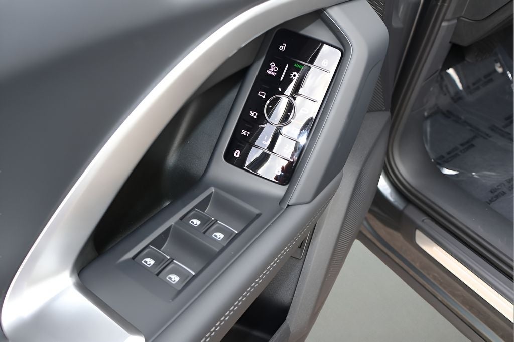 2026 Audi Q5 2.0T Premium Plus quattro