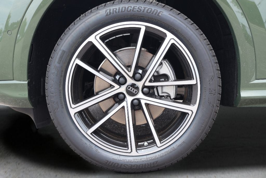 2026 Audi Q5 2.0T Premium Plus quattro