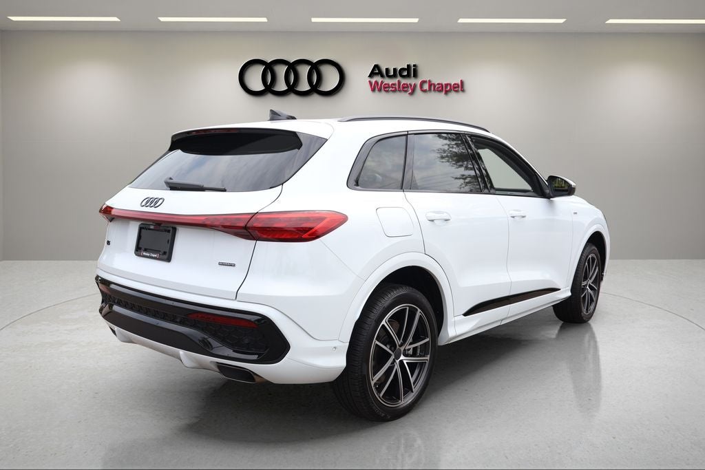 2026 Audi Q5 2.0T Premium Plus quattro