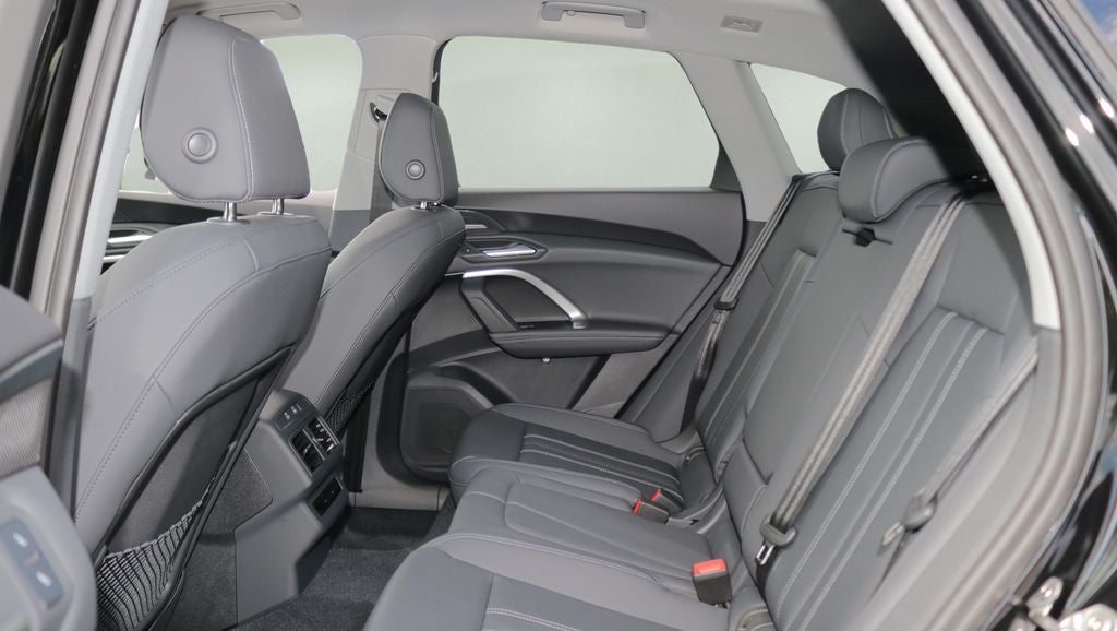 2026 Audi Q5 2.0T Premium Plus quattro