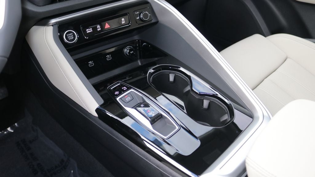 2026 Audi Q5 2.0T Prestige quattro