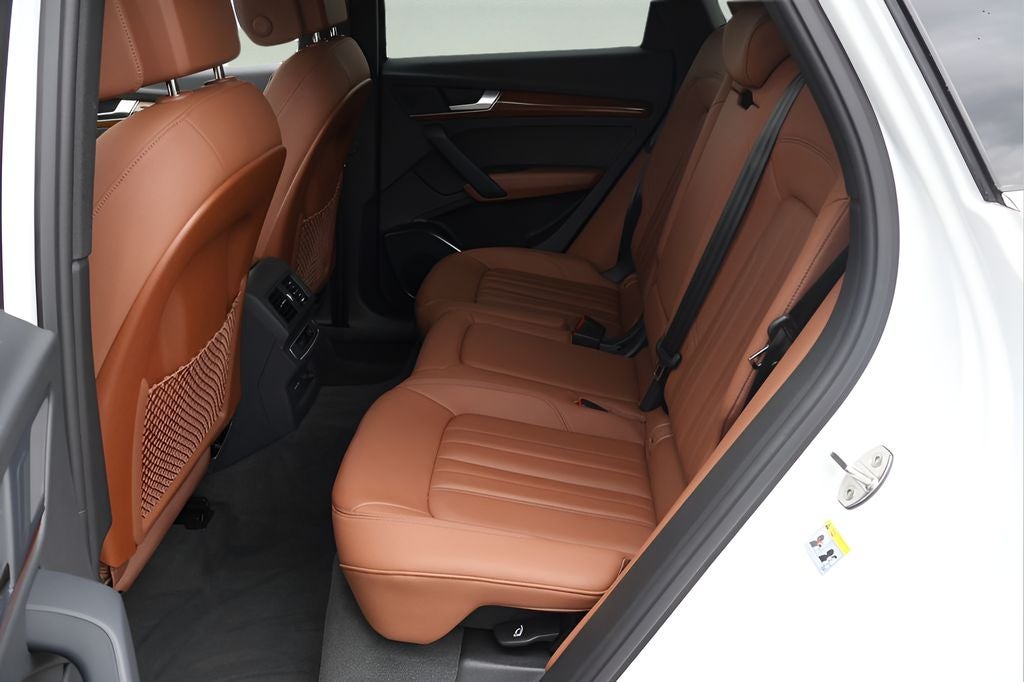 2023 Audi Q5 40 Premium quattro