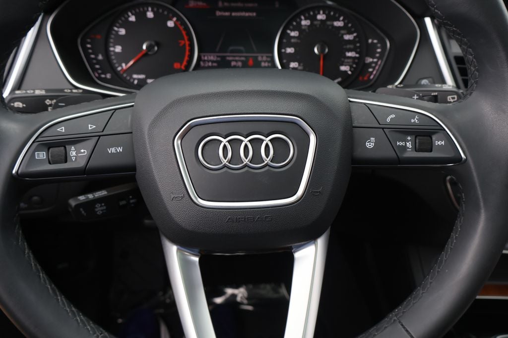 2023 Audi Q5 40 Premium quattro