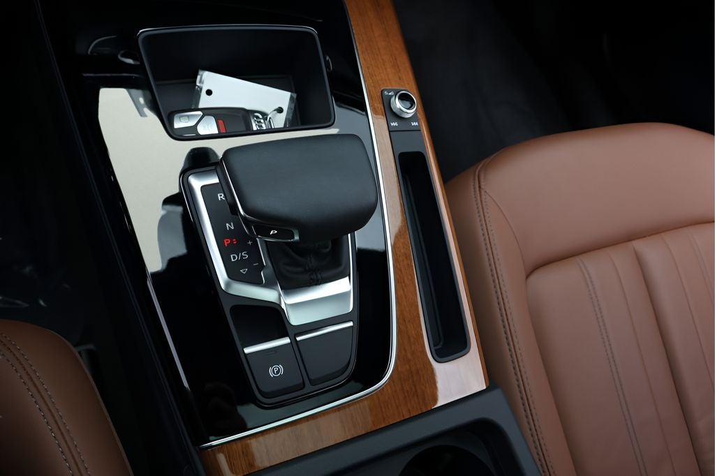 2023 Audi Q5 40 Premium quattro