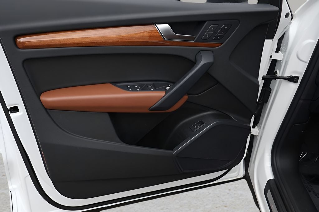 2023 Audi Q5 40 Premium quattro