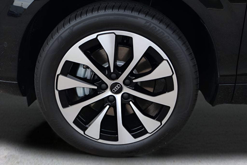 2026 Audi Q3 S line quattro