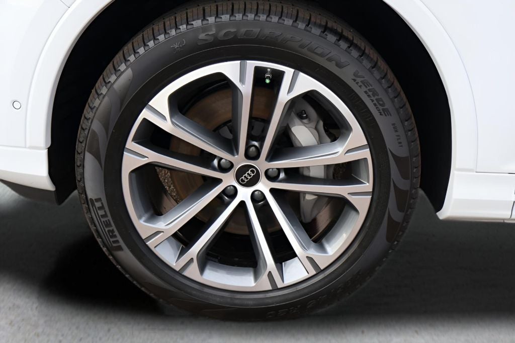 2026 Audi Q7 45 Premium quattro