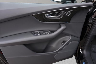 2025 Audi Q7 55 Premium quattro