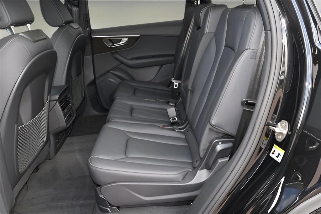 2025 Audi Q7 55 Premium quattro