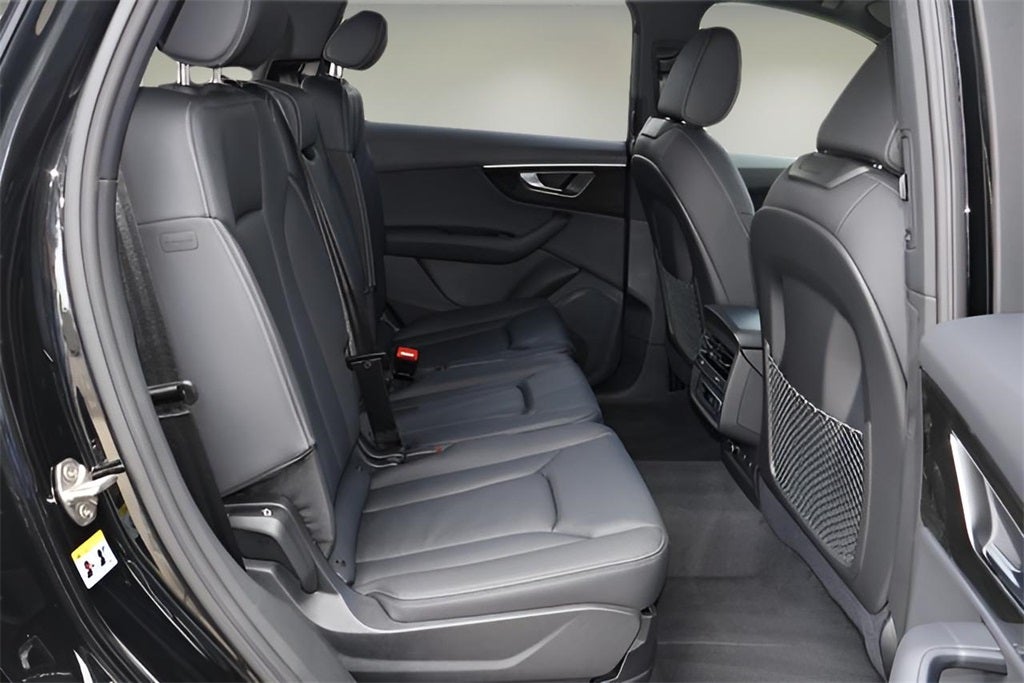 2025 Audi Q7 55 Premium quattro