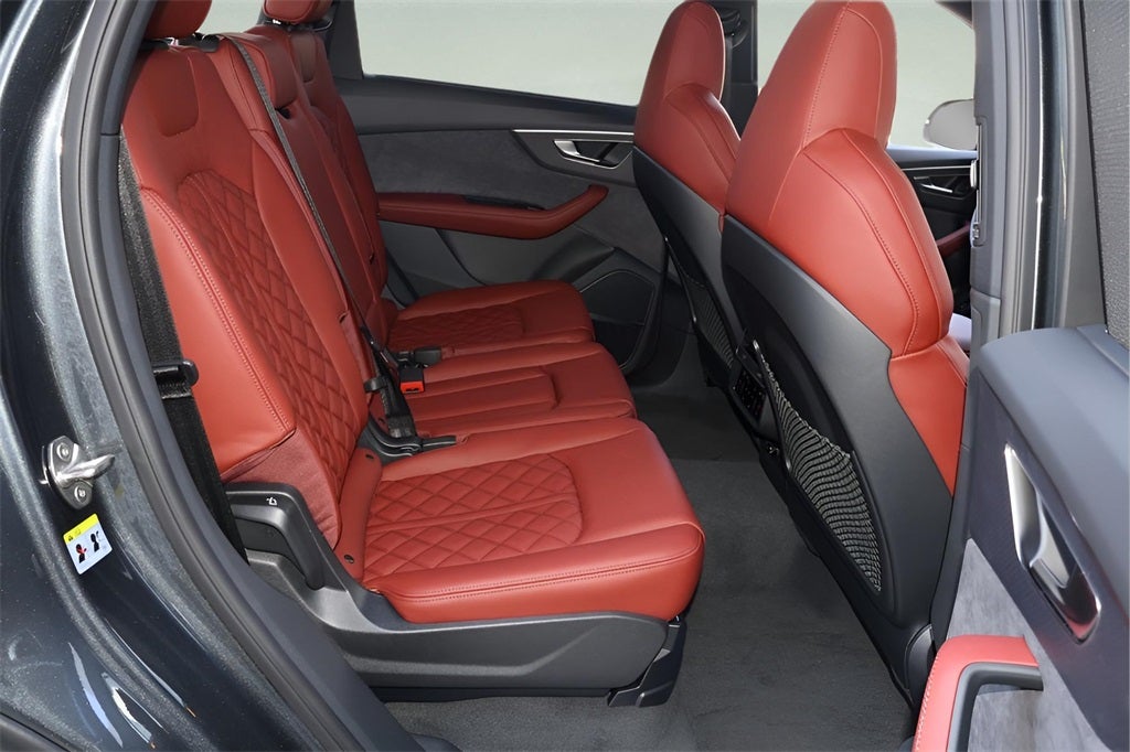 2026 Audi SQ7 Premium Plus quattro