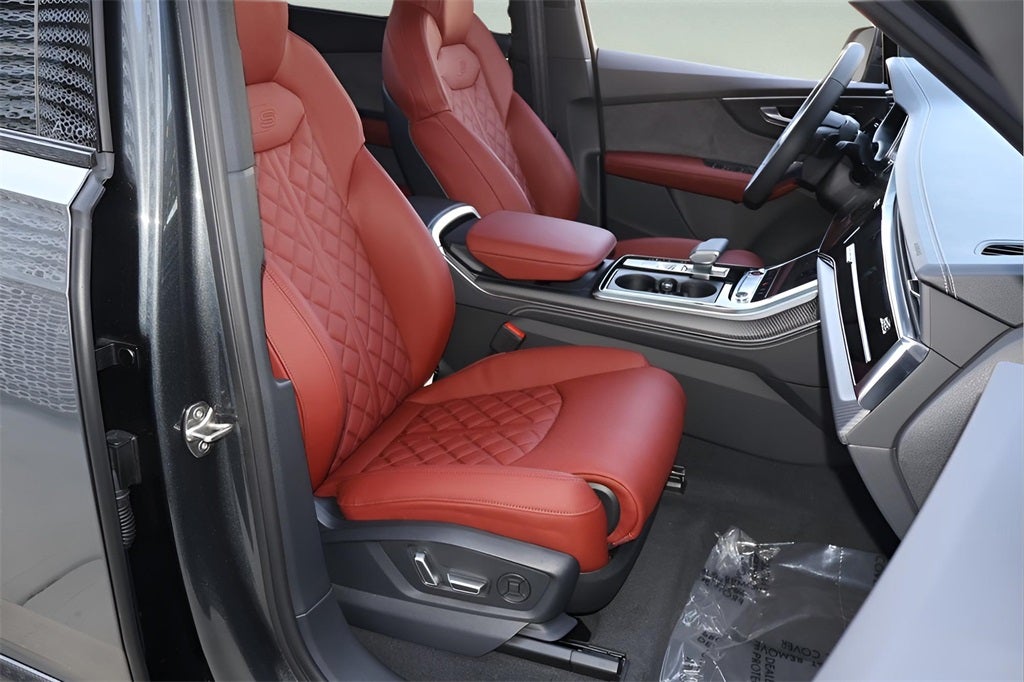 2026 Audi SQ7 Premium Plus quattro